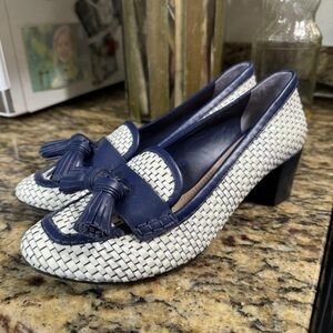 Tory Burch Stampford tassel size 7.5